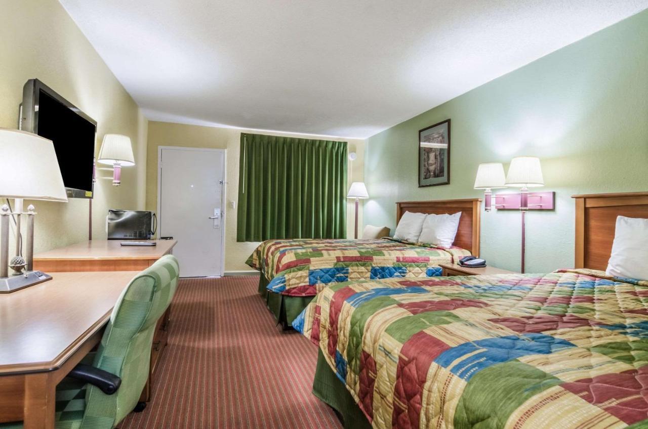 Regency Motel Concordia